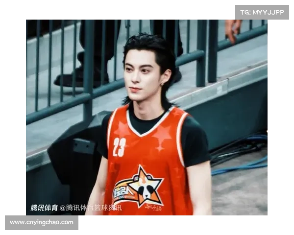 中国演员王鹤棣连续三年亮相全明星名人赛，替补拿到10分